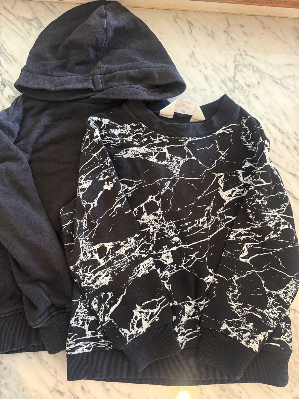 H&M Sweatshirts - 2